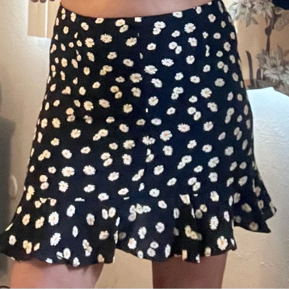Forever 21 Mini Skirt - Picture 7 of 7